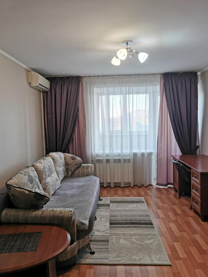 1 комнатная квартира в самом центре Костанай Экстерьер фото
